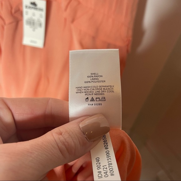 EXPRESS Amalfi Blush Tiered Ruffle Trapeze Dress M NWT - Picture 10 of 10